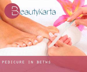 Pedicure in Betws